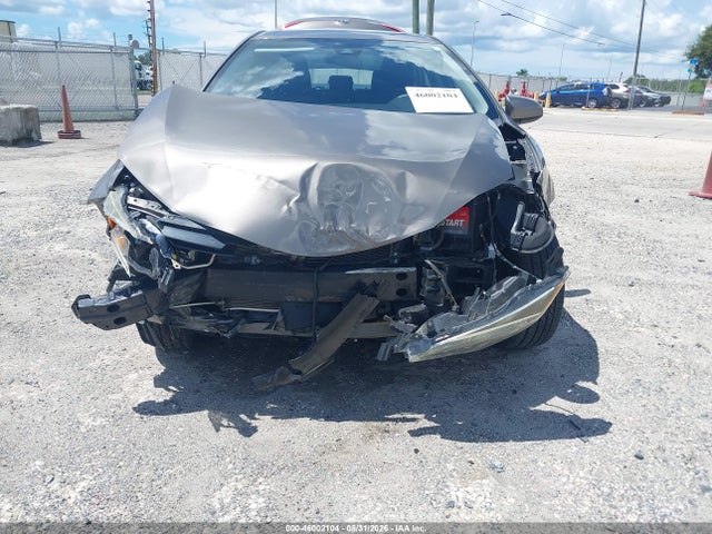 2019 Toyota Corolla Le მანქანა იყიდება აუქციონზე, vin: 2T1BURHE3KC194615, აუქციონის ნომერი: 46002104