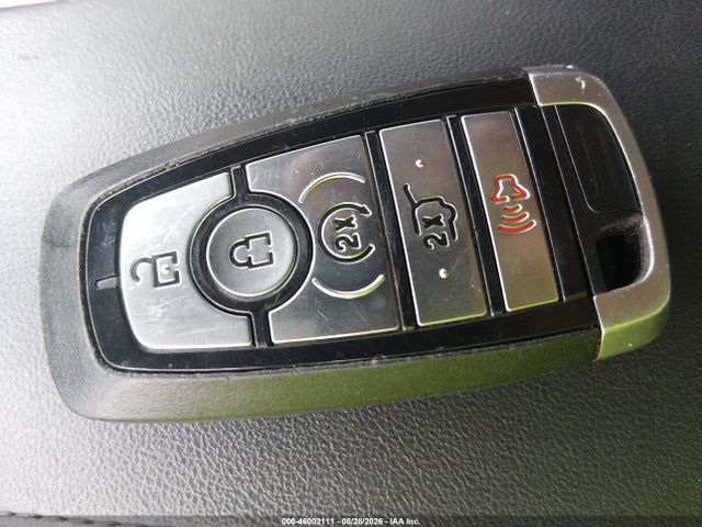 Продажа на аукционе авто 2022 Lincoln Navigator Standard, vin: 5LMJJ2MT7NEL10036, номер лота: 46002111