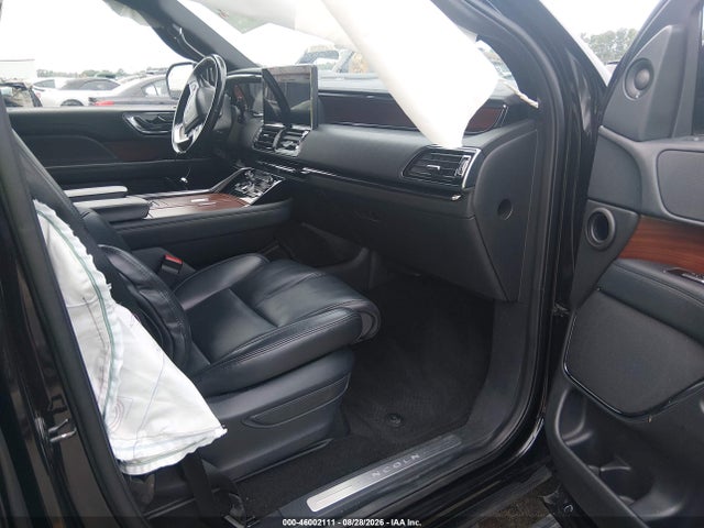 Продажа на аукционе авто 2022 Lincoln Navigator Standard, vin: 5LMJJ2MT7NEL10036, номер лота: 46002111