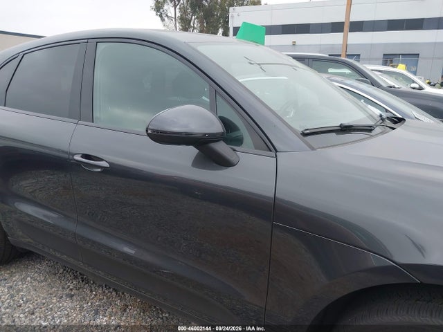 Porsche MACAN S 2018 WP1AB2A52JLB34205 Image 14