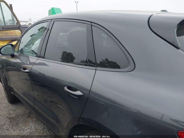Porsche MACAN S 2018 WP1AB2A52JLB34205 Image 15