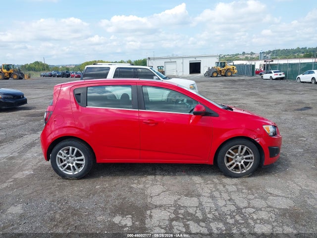 Chevrolet Sonic Lt Auto 2015 1G1JC6SB1F4151243 Image 13
