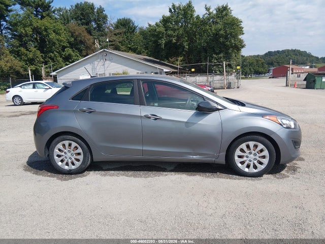 2016 Hyundai Elantra Gt მანქანა იყიდება აუქციონზე, vin: KMHD35LH4GU305958, აუქციონის ნომერი: 46002203