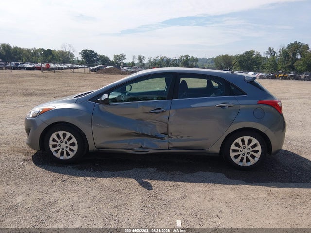 2016 Hyundai Elantra Gt მანქანა იყიდება აუქციონზე, vin: KMHD35LH4GU305958, აუქციონის ნომერი: 46002203