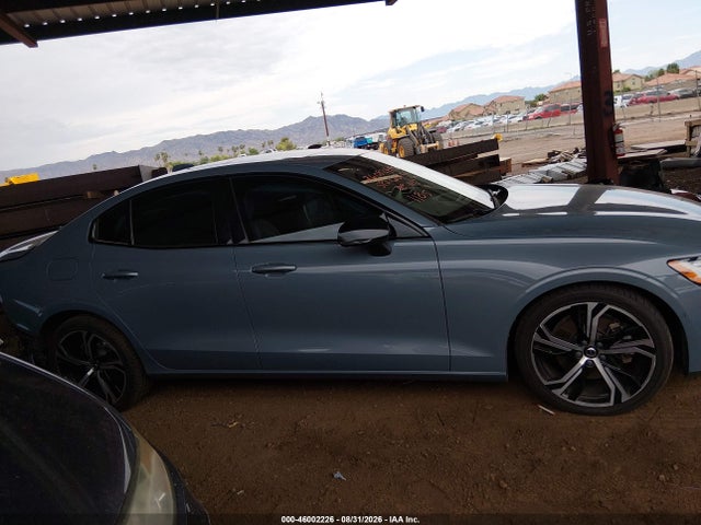 Продаж на аукціоні авто 2024 Volvo S60 B5 Plus Dark Theme, vin: 7JRL12FL8RG281185, номер лоту: 46002226