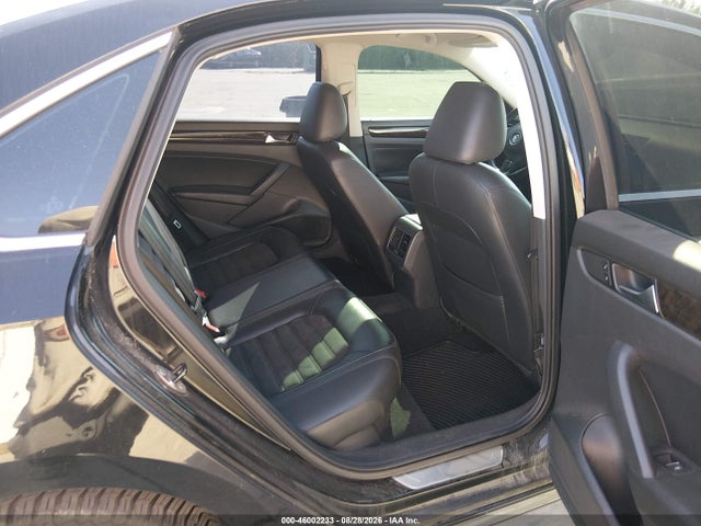 2014 Volkswagen Passat 2.0l Tdi Sel Premium მანქანა იყიდება აუქციონზე, vin: 1VWCN7A36EC009756, აუქციონის ნომერი: 46002233