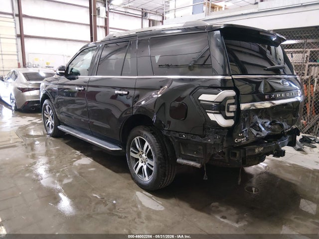 Ford Expedition Limited 2022 1FMJU2AT5NEA12244 Image 3