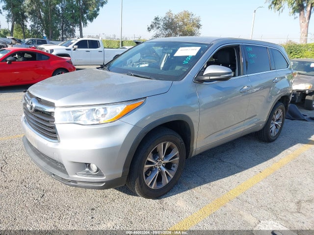 Toyota Highlander Le Plus V6 2016 5TDZKRFH1GS164285 Image 2