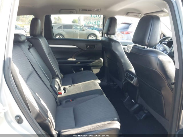 Toyota Highlander Le Plus V6 2016 5TDZKRFH1GS164285 Image 8