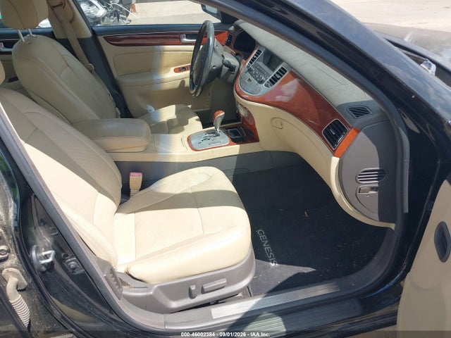 2012 Hyundai Genesis 3.8 მანქანა იყიდება აუქციონზე, vin: KMHGC4DD5CU205560, აუქციონის ნომერი: 46002384