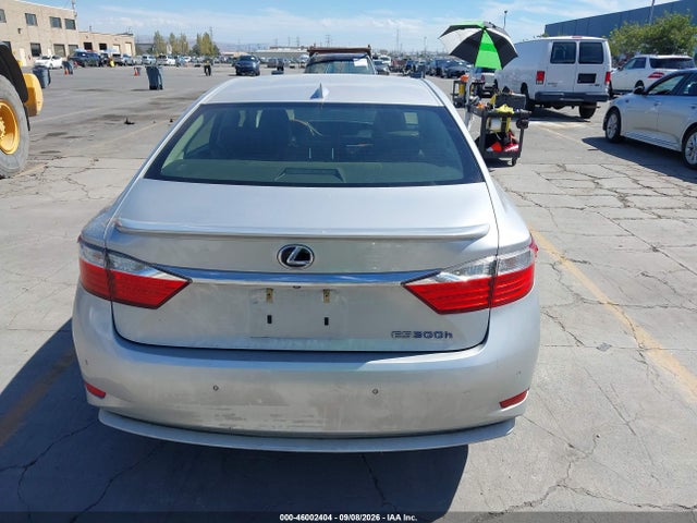 46002404 :رقم المزاد ، JTHBW1GG4F2090734 vin ، 2015 Lexus Es 300h مزاد بيع