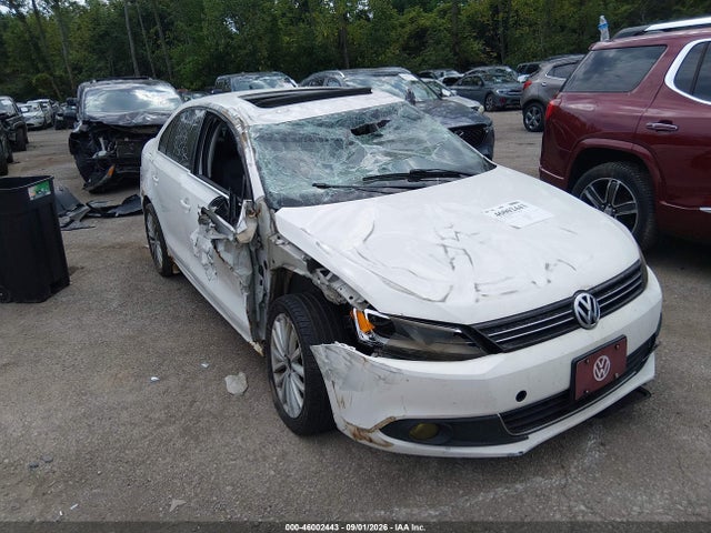 2012 Volkswagen Jetta 2.5l Sel მანქანა იყიდება აუქციონზე, vin: 3VWLP7AJ3CM364940, აუქციონის ნომერი: 46002443