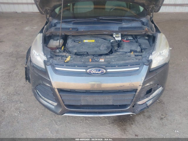 46002450 :رقم المزاد ، 1FMCU0GX7GUB41277 vin ، 2016 Ford Escape Se مزاد بيع