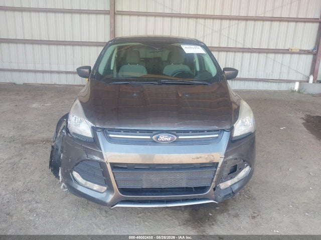 46002450 :رقم المزاد ، 1FMCU0GX7GUB41277 vin ، 2016 Ford Escape Se مزاد بيع