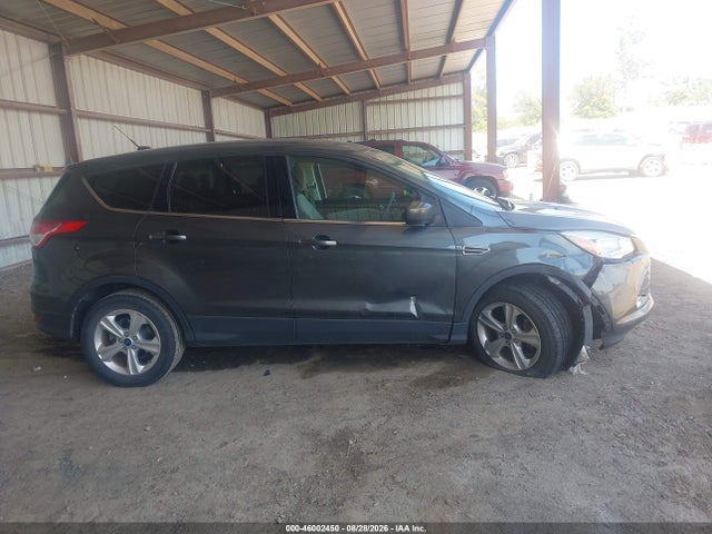 46002450 :رقم المزاد ، 1FMCU0GX7GUB41277 vin ، 2016 Ford Escape Se مزاد بيع