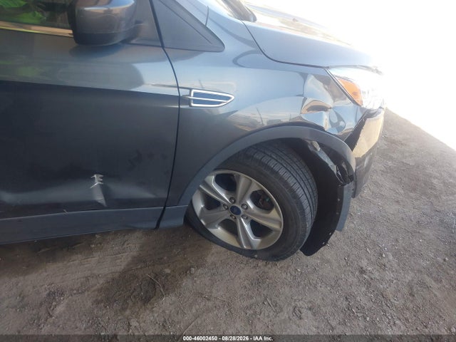 46002450 :رقم المزاد ، 1FMCU0GX7GUB41277 vin ، 2016 Ford Escape Se مزاد بيع