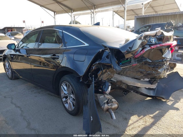 2019 Toyota Avalon Hybrid Xle მანქანა იყიდება აუქციონზე, vin: 4T1B21FBXKU002296, აუქციონის ნომერი: 46002489