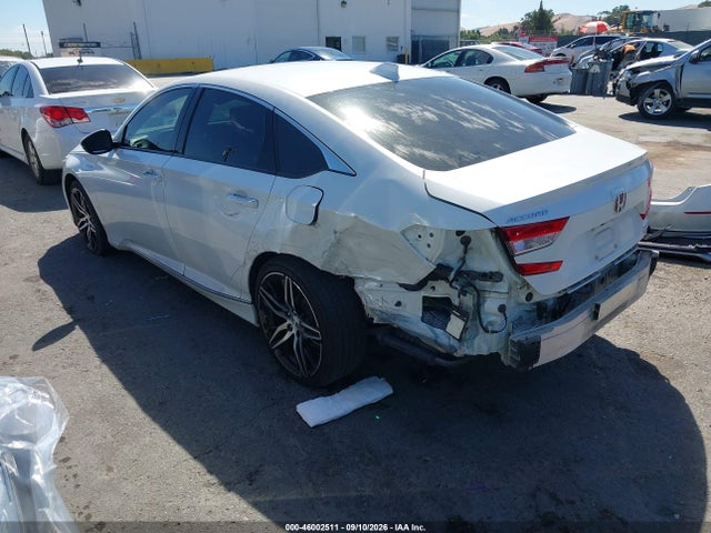 1HGCV3F90NA025697 Honda Accord Hybrid Touring