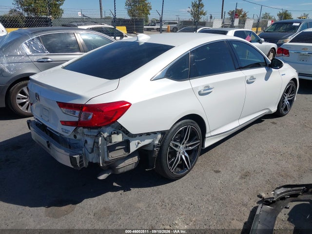 1HGCV3F90NA025697 Honda Accord Hybrid Touring