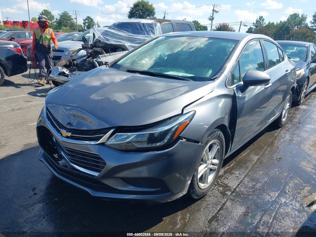 46002588 :رقم المزاد ، 1G1BE5SM4J7160617 vin ، 2018 Chevrolet Cruze Lt Auto مزاد بيع