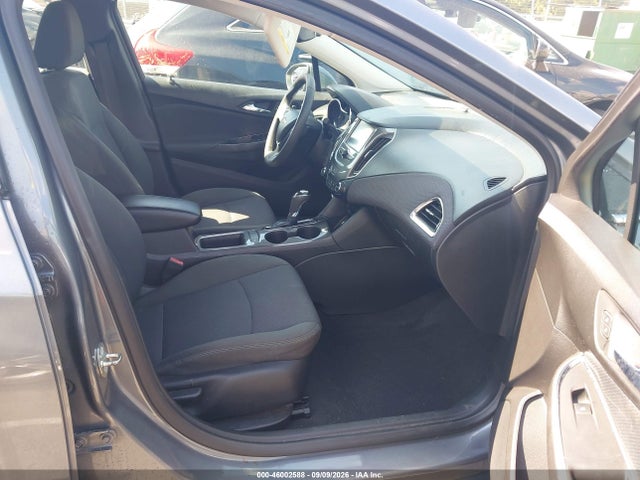 46002588 :رقم المزاد ، 1G1BE5SM4J7160617 vin ، 2018 Chevrolet Cruze Lt Auto مزاد بيع