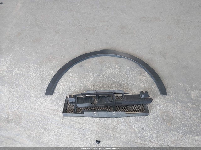 46002591 :رقم المزاد ، SALCP2BG5HH665383 vin ، 2017 Land Rover Discovery Sport Se مزاد بيع