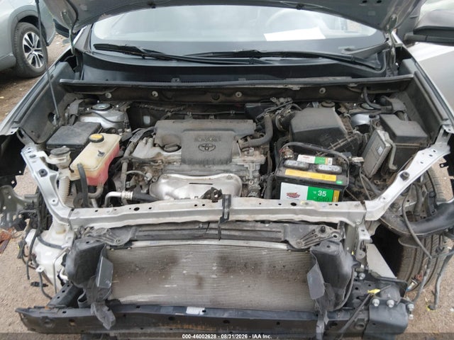 Toyota RAV4 LE 2018 2T3ZFREV3JW416880 Image 10