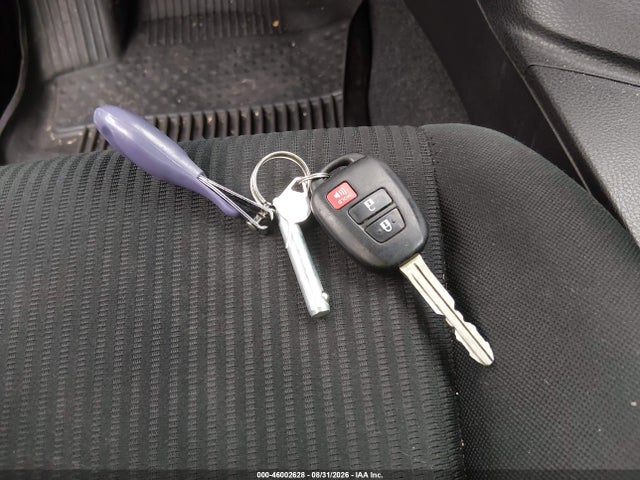 Toyota RAV4 LE 2018 2T3ZFREV3JW416880 Image 11