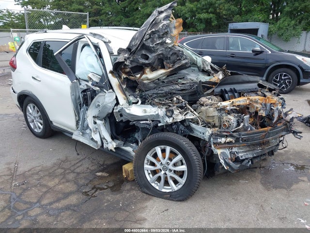 Продаж на аукціоні авто 2020 Nissan Rogue Sv Intelligent Awd, vin: KNMAT2MV7LP528188, номер лоту: 46002664