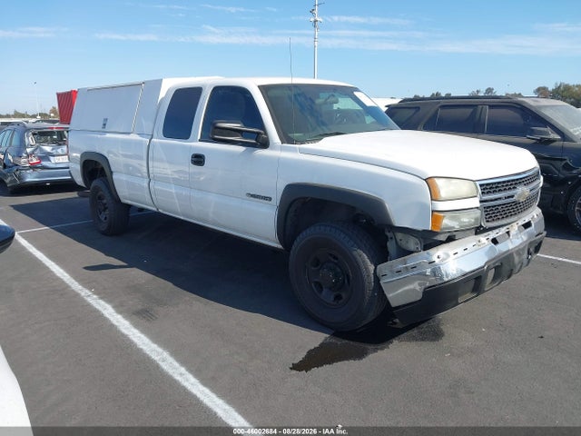 Auction sale of the 2007 Chevrolet Silverado 2500hd Classic Work Truck, vin: 1GCHC29U57E195649, lot number: 46002684
