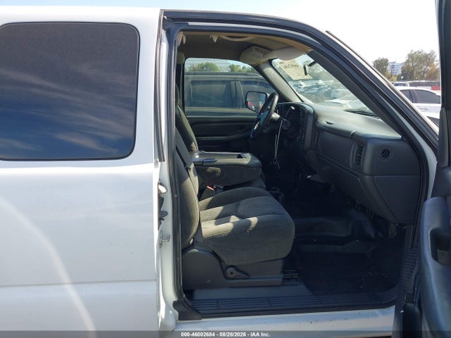 Продаж на аукціоні авто 2007 Chevrolet Silverado 2500hd Classic Work Truck, vin: 1GCHC29U57E195649, номер лоту: 46002684
