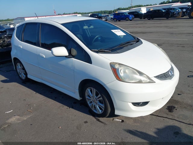 Продажа на аукционе авто 2011 Honda Fit Sport, vin: JHMGE8H56BS005112, номер лота: 46002696