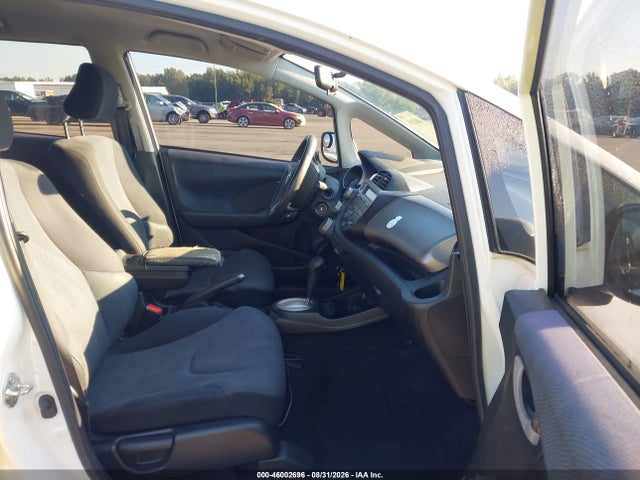 2011 Honda Fit Sport მანქანა იყიდება აუქციონზე, vin: JHMGE8H56BS005112, აუქციონის ნომერი: 46002696