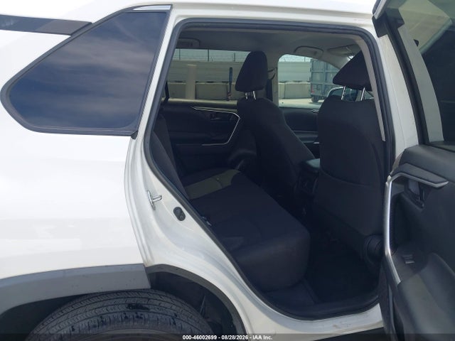 Toyota RAV4 LE 2022 2T3K1RFV1NC193678 Image 8