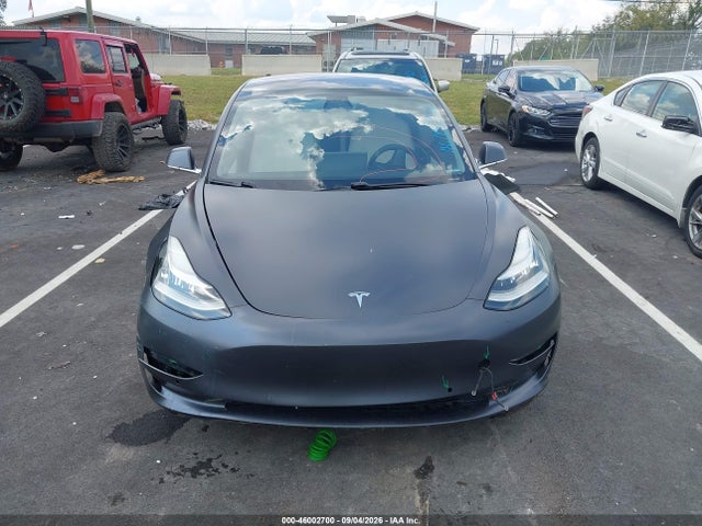 5YJ3E1EB8JF099393 Tesla Model 3 Long Range/performance