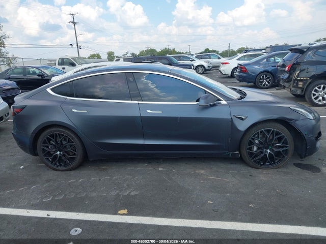5YJ3E1EB8JF099393 Tesla Model 3 Long Range/performance