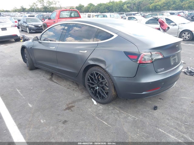 5YJ3E1EB8JF099393 Tesla Model 3 Long Range/performance