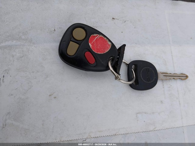 46002717 :رقم المزاد ، 1GTEC19T9YZ321686 vin ، 2000 Gmc Sierra 1500 Sle مزاد بيع