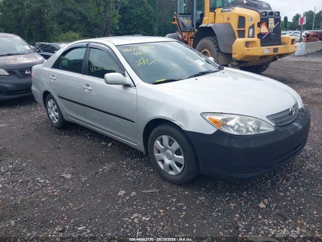 2002 Toyota Camry Le მანქანა იყიდება აუქციონზე, vin: 4T1BE32K02U522225, აუქციონის ნომერი: 46002720
