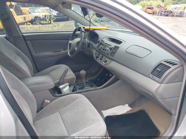 2002 Toyota Camry Le მანქანა იყიდება აუქციონზე, vin: 4T1BE32K02U522225, აუქციონის ნომერი: 46002720