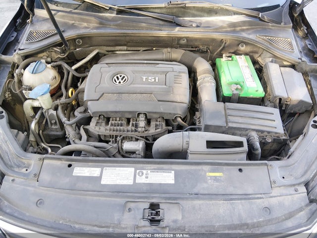 1VWDT7A3XHC073328 Volkswagen Passat 1.8t R-line