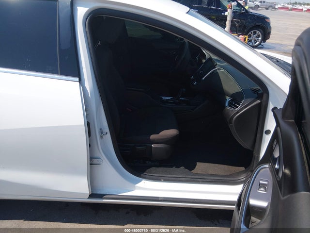 Продаж на аукціоні авто 2018 Chevrolet Malibu Lt, vin: 1G1ZD5ST4JF246251, номер лоту: 46002760