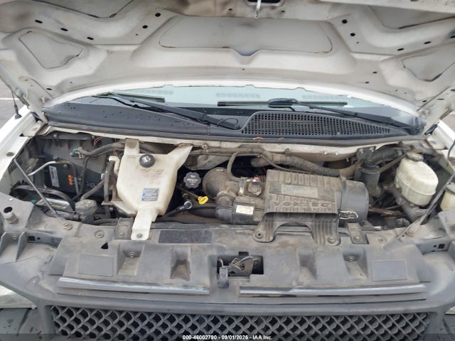 46002790 :رقم المزاد ، 1GB0GRFG0G1127070 vin ، 2016 Chevrolet Express Cutaway 3500 مزاد بيع