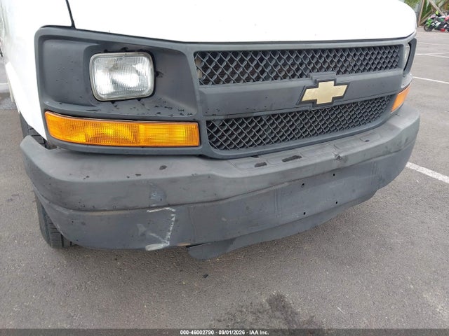 46002790 :رقم المزاد ، 1GB0GRFG0G1127070 vin ، 2016 Chevrolet Express Cutaway 3500 مزاد بيع