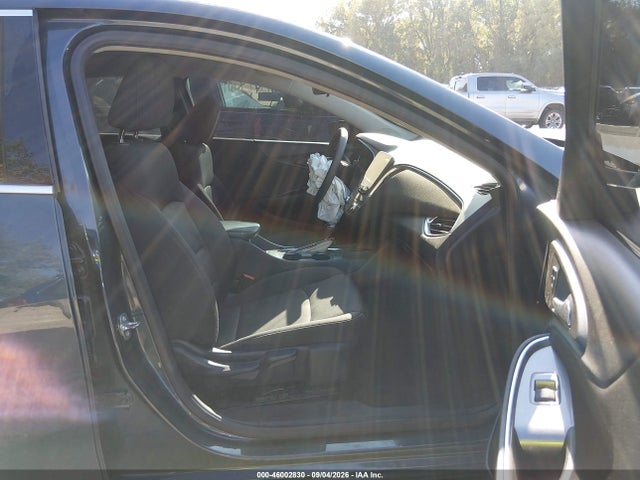 46002830 :رقم المزاد ، 1G1ZD5ST0KF133320 vin ، 2019 Chevrolet Malibu Lt مزاد بيع