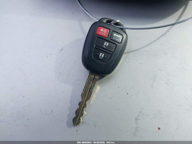 46002863 :رقم المزاد ، 5YFBURHE0FP204412 vin ، 2015 Toyota Corolla S Plus مزاد بيع