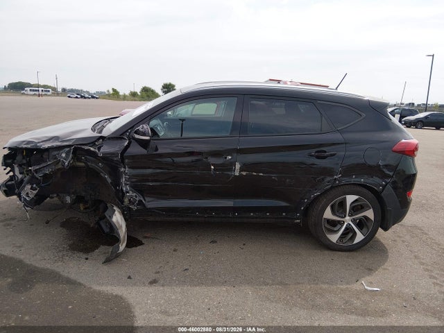 KM8J3CA29HU361319 Hyundai Tucson Sport
