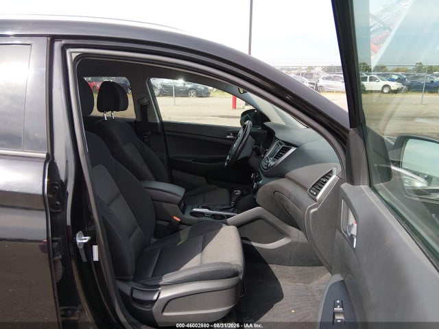 KM8J3CA29HU361319 Hyundai Tucson Sport