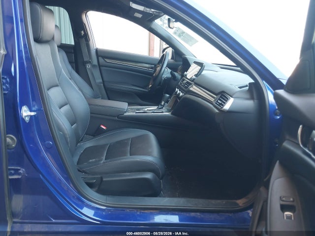 1HGCV1F38NA081001 Honda Accord Sport