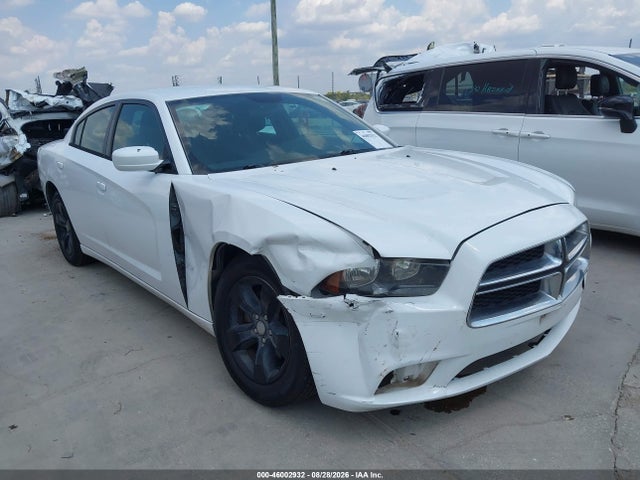 46002932 :رقم المزاد ، 2C3CDXBG8EH215900 vin ، 2014 Dodge Charger Se مزاد بيع